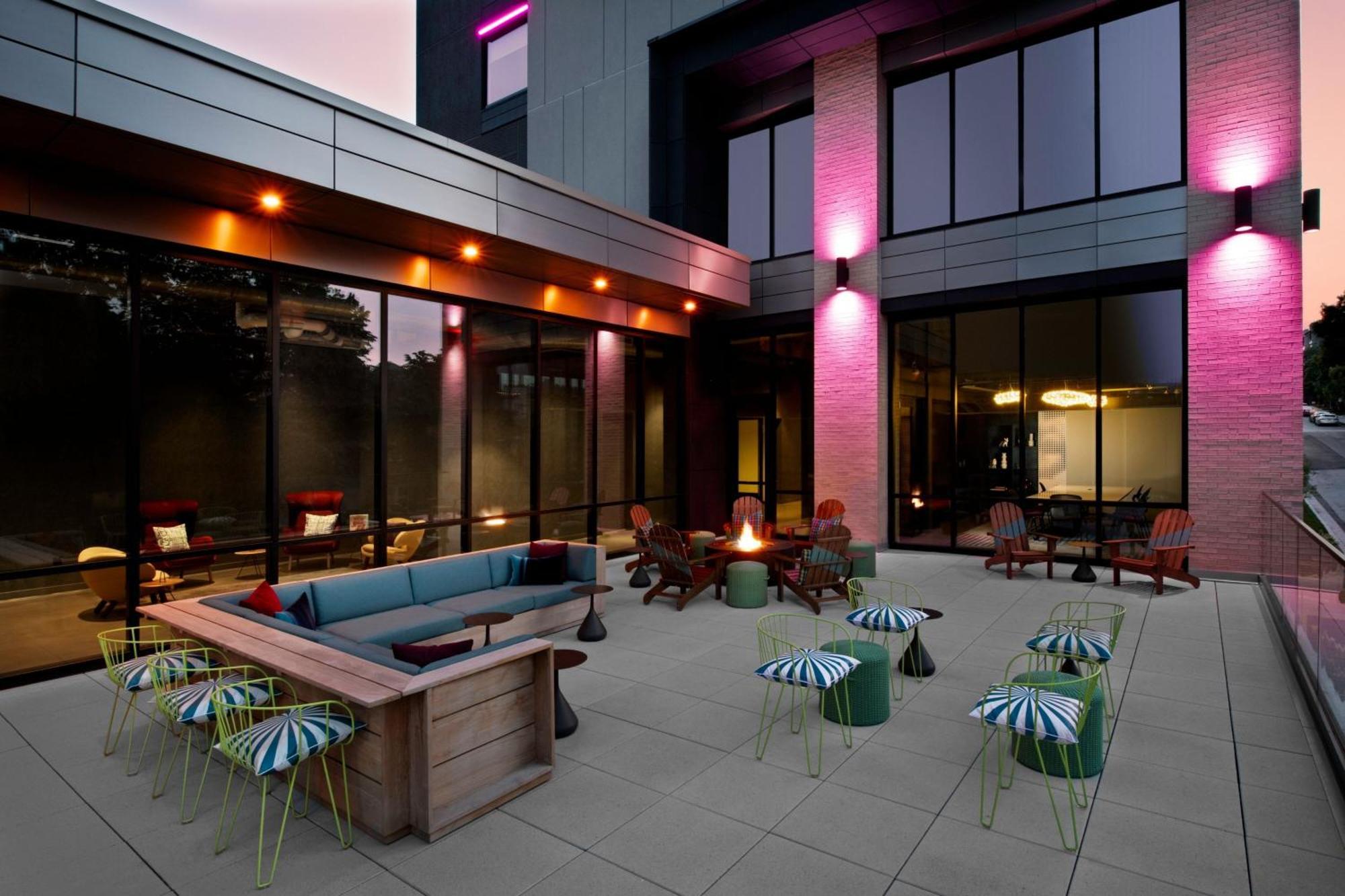 Aloft Kansas City Country Club Plaza ภายนอก รูปภาพ